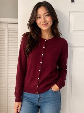 Maison Cashmere Women's Crewneck Button-Front Cardigan - 0683